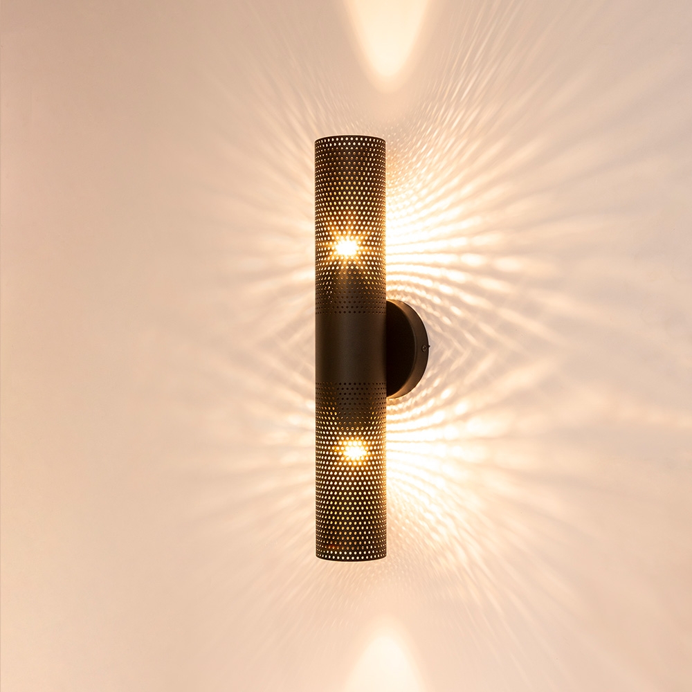 Up&down grilled wall light